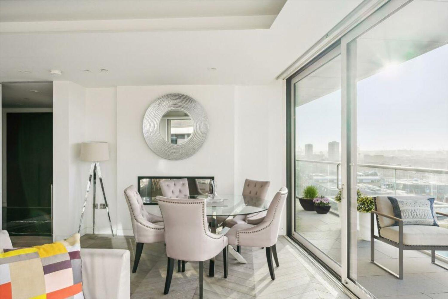Stunning Duplex Penthouse Over 2200 Sq Ft Sleeps 8 With Jacuzzi Rooftop Views Of The City Appartamento