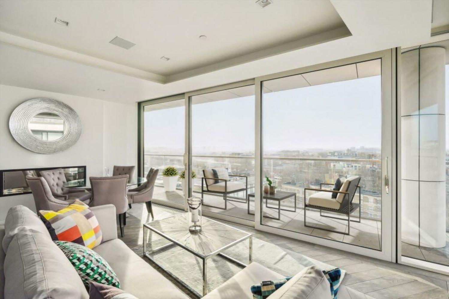 Stunning Duplex Penthouse Over 2200 Sq Ft Sleeps 8 With Jacuzzi Rooftop Views Of The City Appartamento Londra